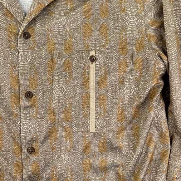 Patagonia Rythm Shirt‎ Mens Medium Multicolor Paisley Camp Button Up Lightweight